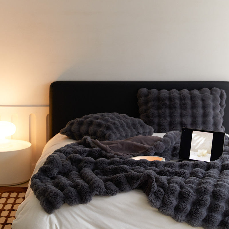 The Fur Rabbit Hair Sofa Blanket Is Simple And Luxurious